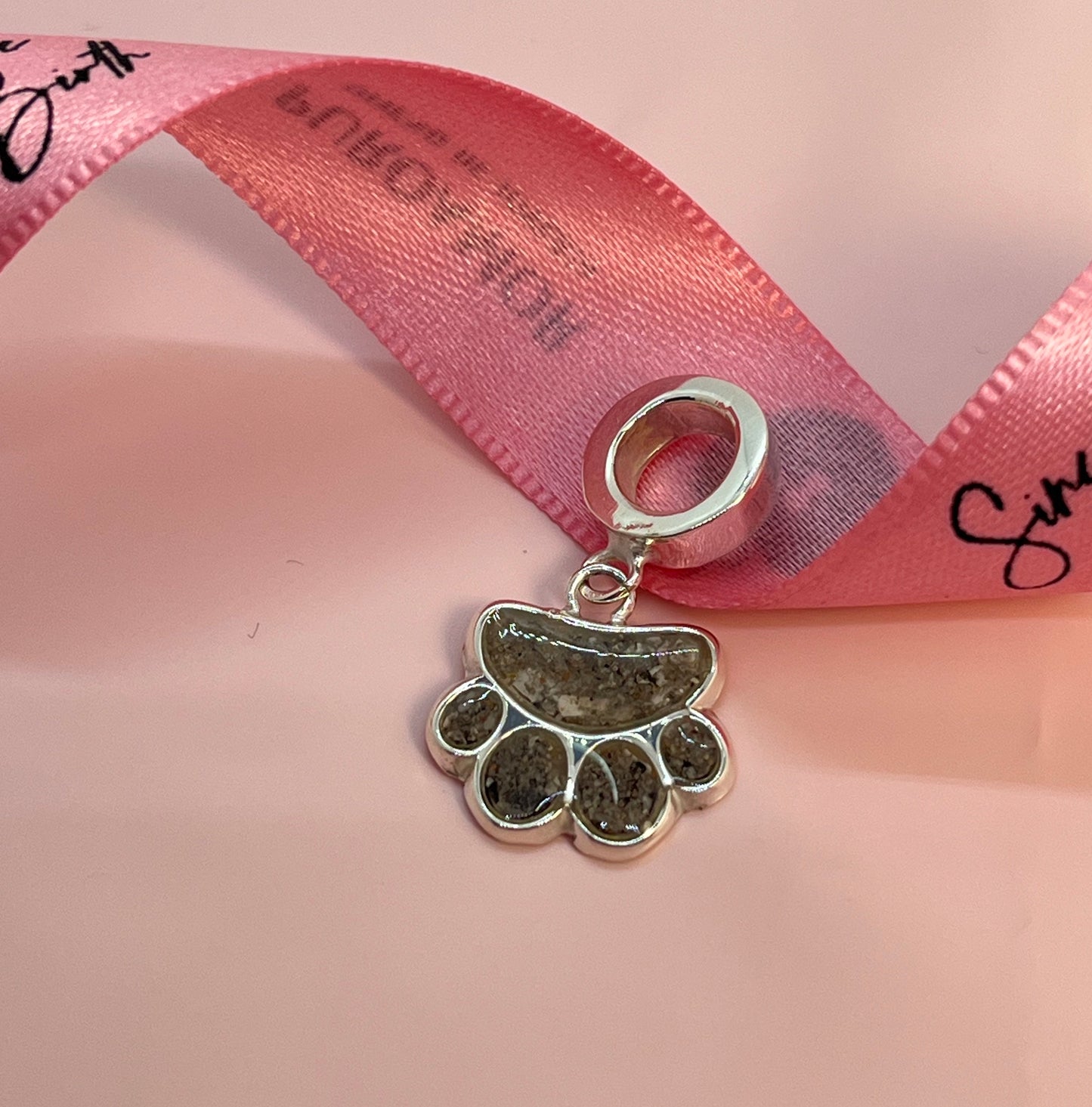 Charm Huellita Grande