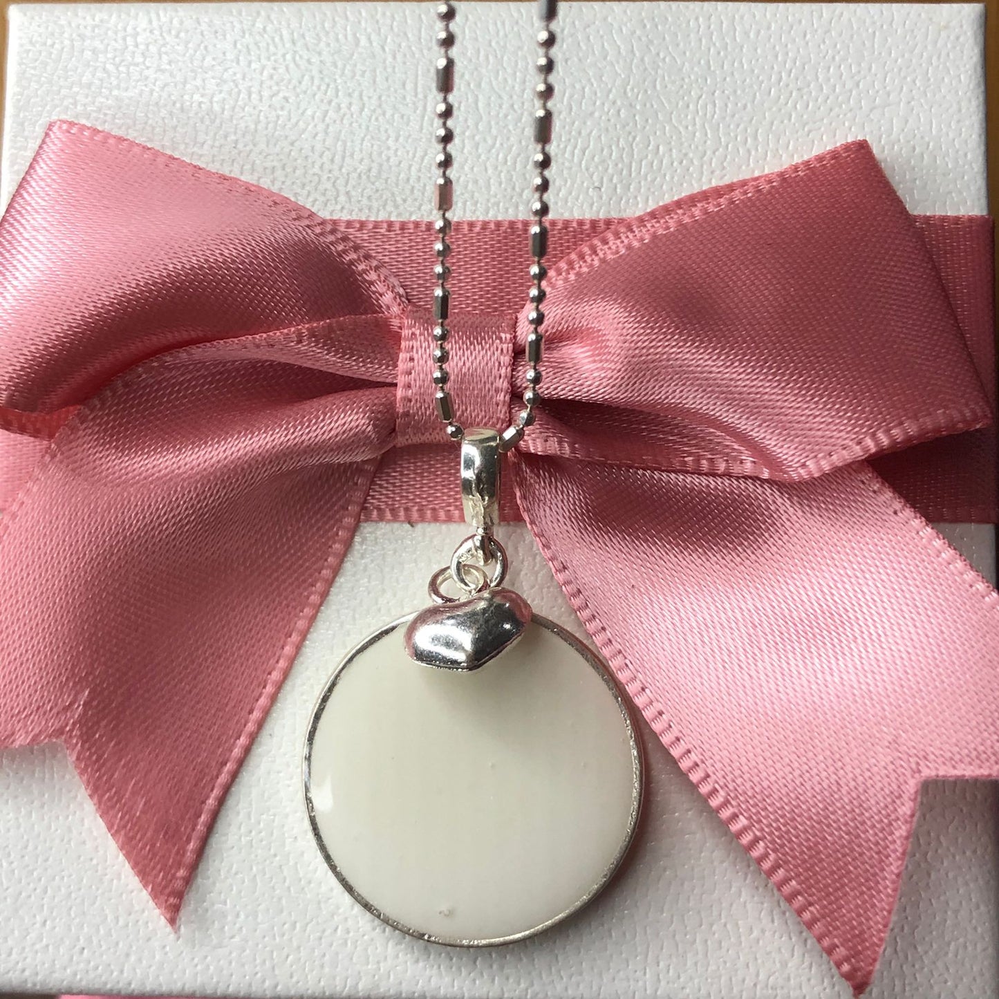 Collar Círculo con Corazón